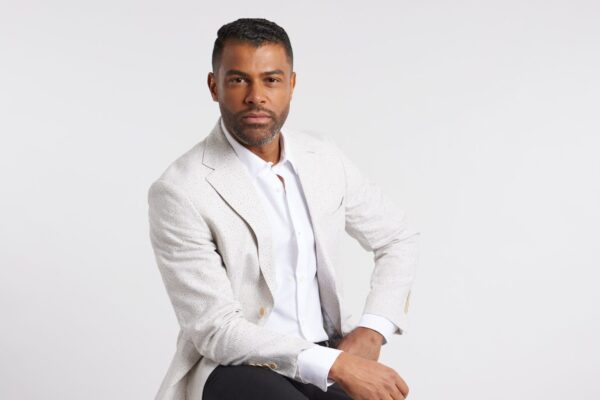 Cristian Allexis sella un gran año con lanzamiento del EP “Gigante”