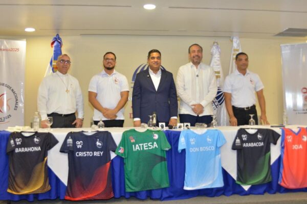 Ministro Kelvin Cruz apoya el rescate de los Juegos Nacionales Salesianos