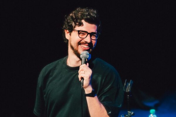 ”El Showcito” del comediante Nanutria llega a Santo Domingo en una noche llena de humor