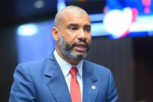 Diputado de Bahoruco deposita proyecto que busca declarar a Neiba como capital de la Uva