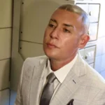 Amordazan a Cosculluela y a otros dos empleados para robar en su casa