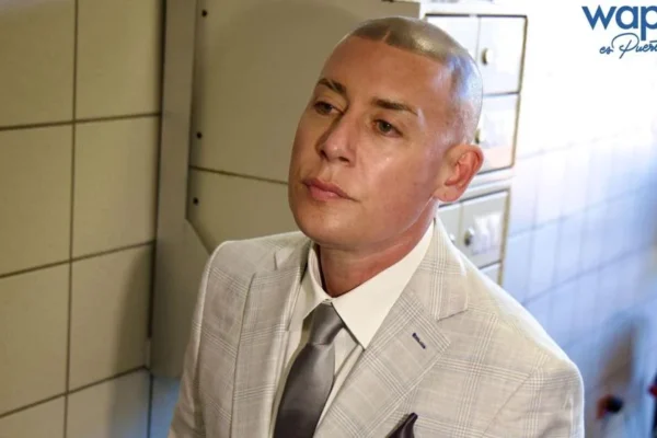 Amordazan a Cosculluela y a otros dos empleados para robar en su casa