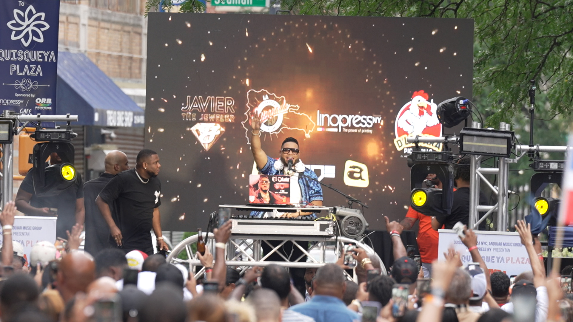 Dj Joe Catador hace historia en la calle Dyckman de NYC