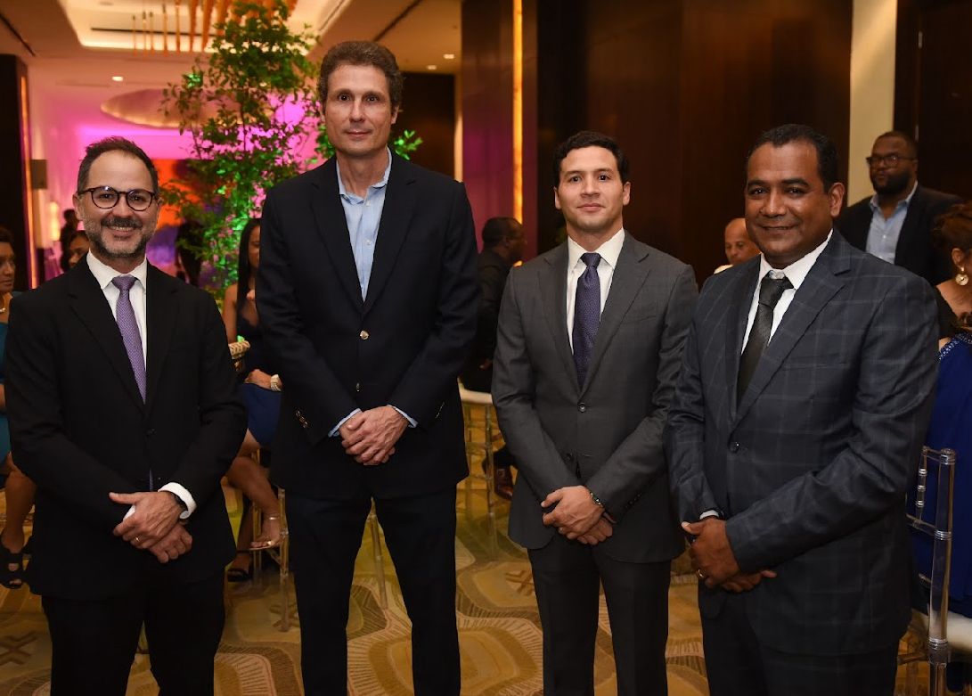 Teodoro Adón celebra cincuenta años en el empresariado dominicano