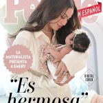 La Materialista prensenta por primera vez a su hija Emery