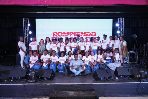 AHF RD llama a crear entornos seguros en el Día Internacional de la Niña