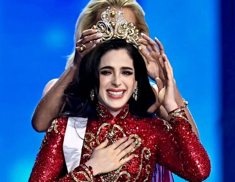 Fátima Bosch, Miss Universo México 2025, se coronó como la nueva Miss Universo 2025 en una ceremonia celebrada en Tailandia.