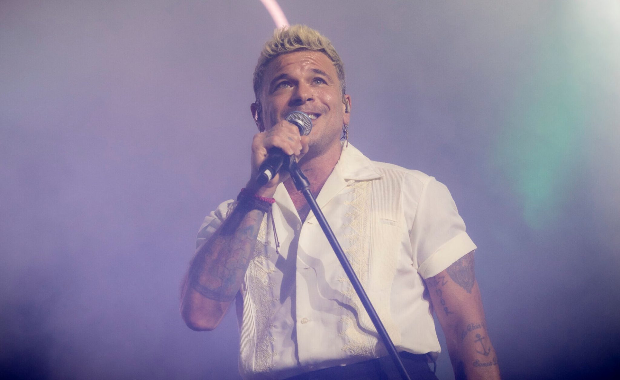 Pedro Capó conquista fanaticada dominicana con gira “La Carretera”