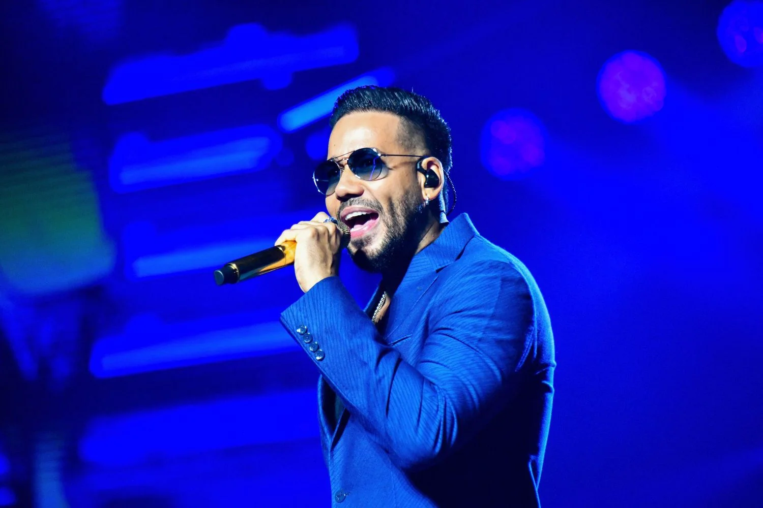ROMEO SANTOS