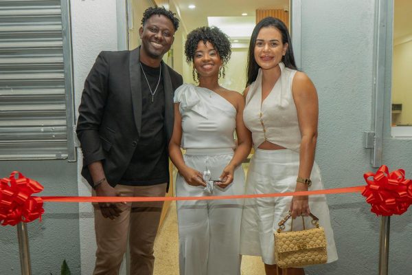 Leidys Natural Hair Salón celebra su décimo aniversario con reinauguración en La Romana