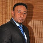 Anthony Santos reconoce ser padre de niño de un año