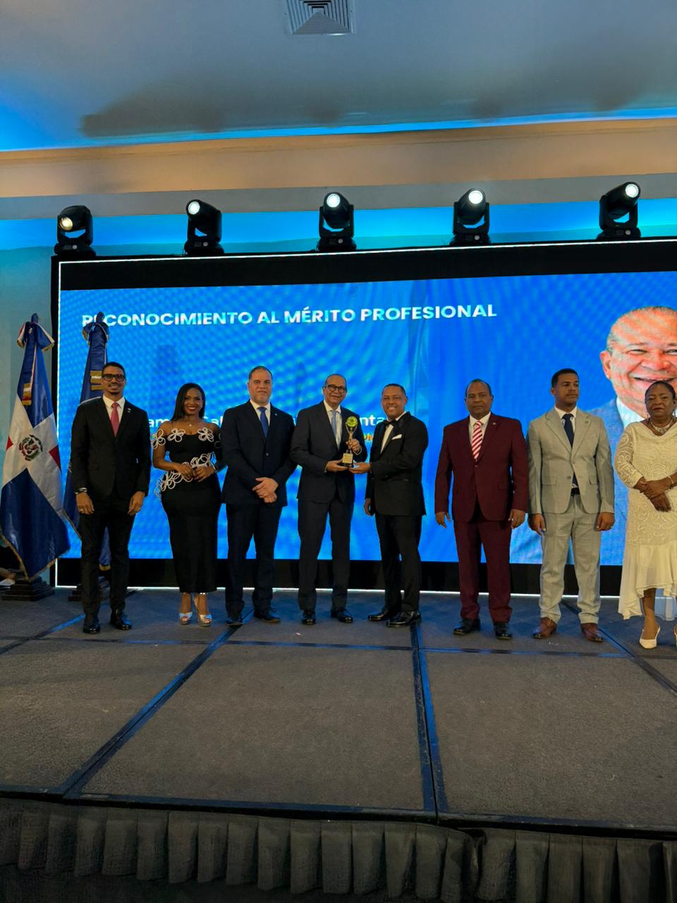 CODIA reconoce al ingeniero Ramón Aguilera