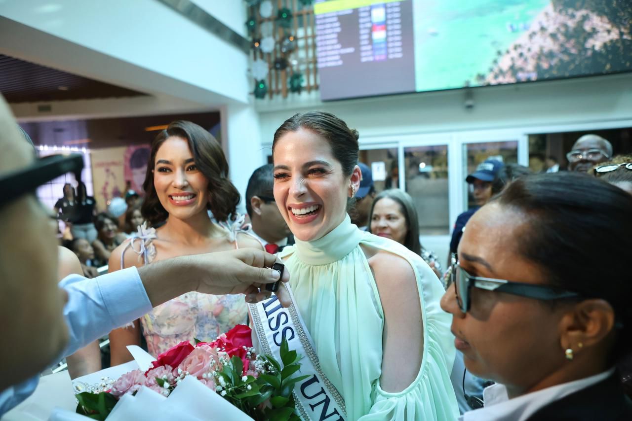 Llegó a República Dominicana Fátima Bosch, Miss Universo 2025