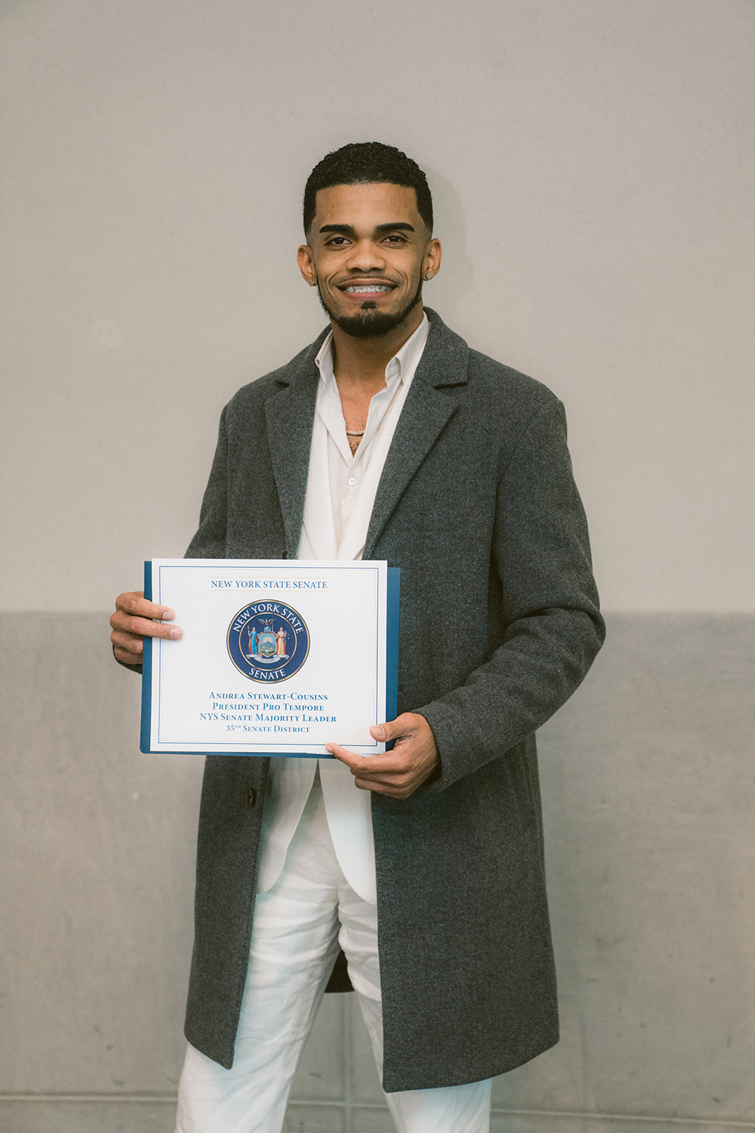 Ángel Martínez Reynoso recibe reconocimiento especial en la Gala Joven Internacional
