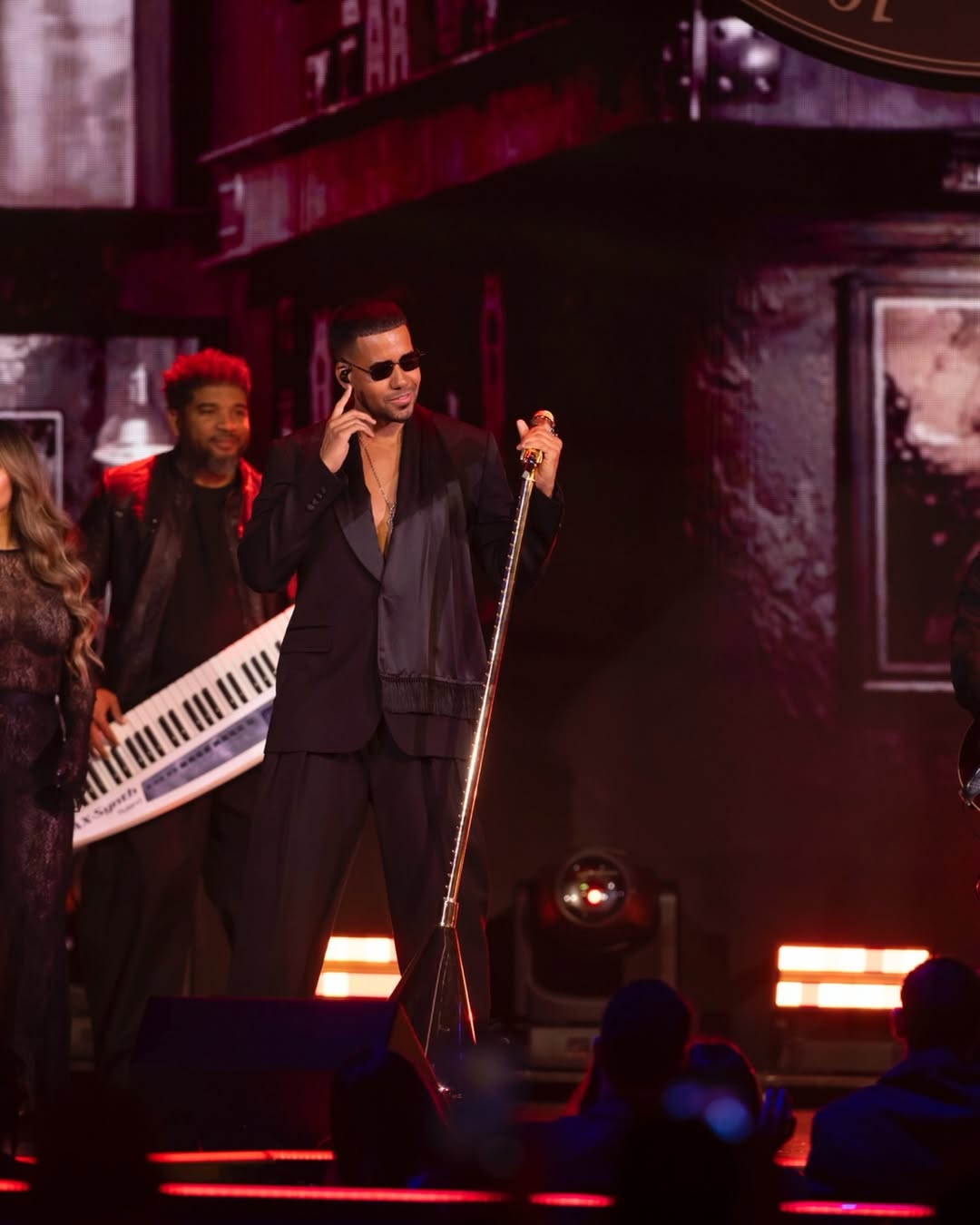 Romeo Santos gana "Artista del Año Tropical" en Premio Lo Nuestro