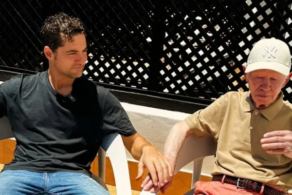 David Bisbal devastado por la muerte de su padre: "Hoy te quedas a vivir dentro de mi corazón"