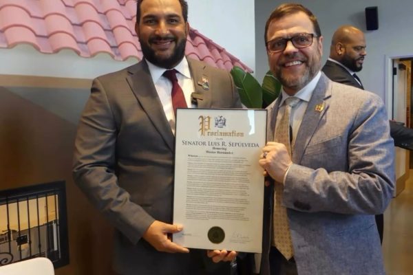 Senado de NY reconoce a Tu Casa RD y a Wester Hernández