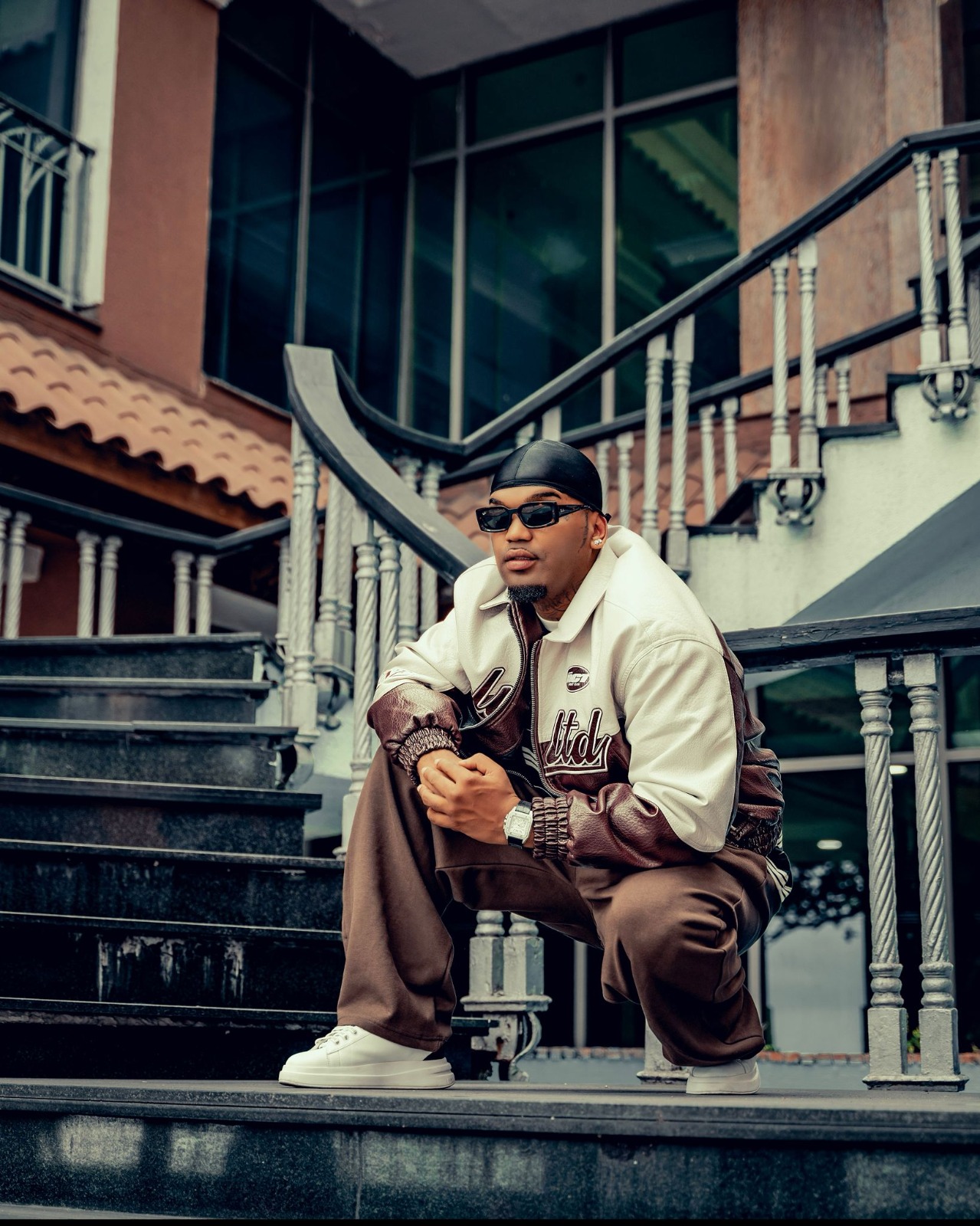 Átomo se posiciona como la promesa del Rap en RD con su EP “Serendipia”