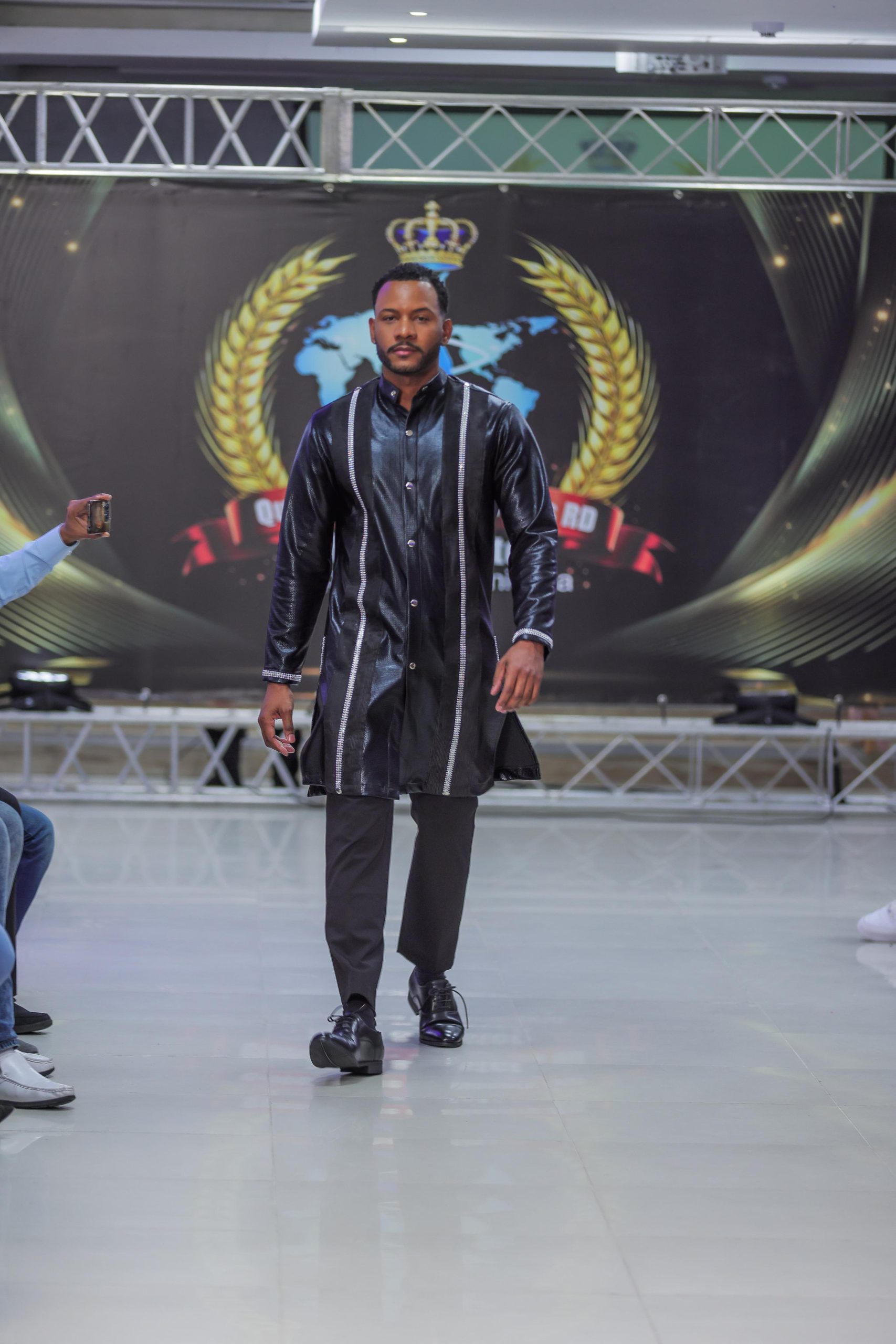 Arthur Florián apuesta por la belleza con propósito social en Míster Continents RD 2026