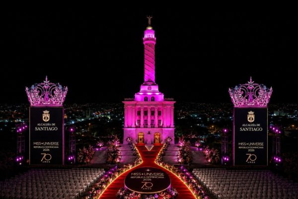 Miss RD conmemora 70 años con la presentación de sus Candidatas en Santiago