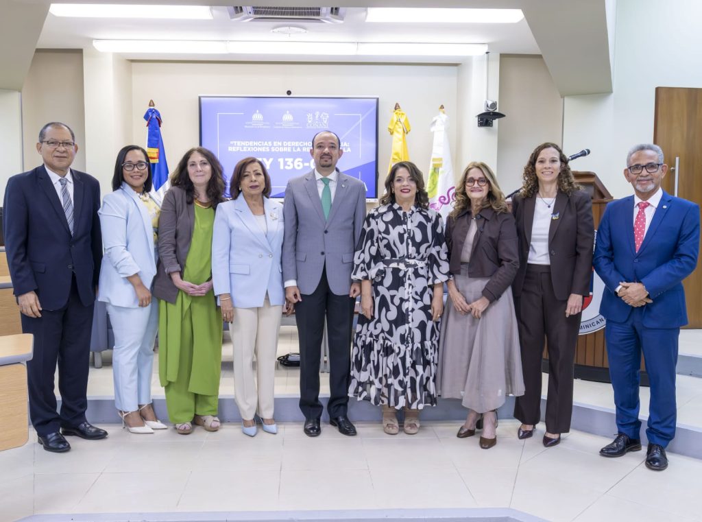 CONANI y PUCMM celebran panel sobre derecho de familia