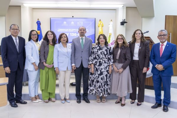 CONANI y PUCMM celebran panel sobre derecho de familia