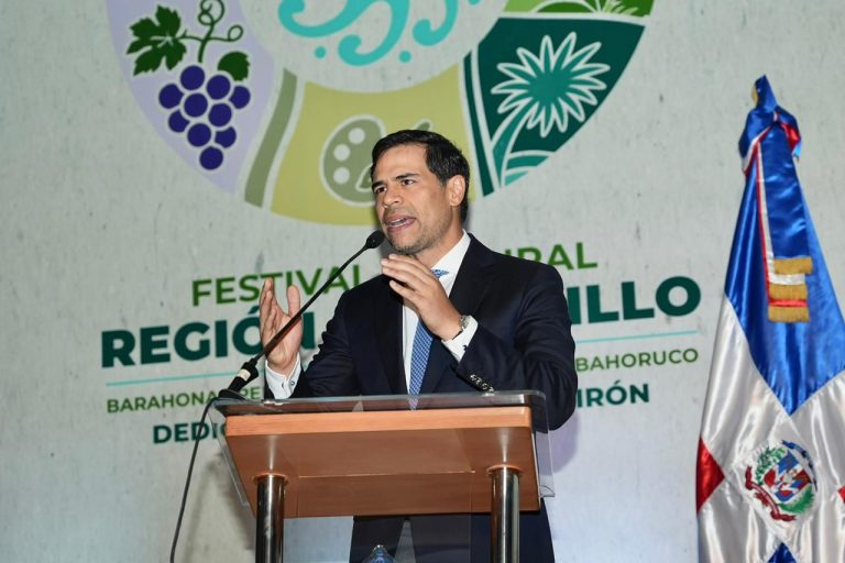 Festival Cultural de la Región Enriquillo cierra con reconocimientos
