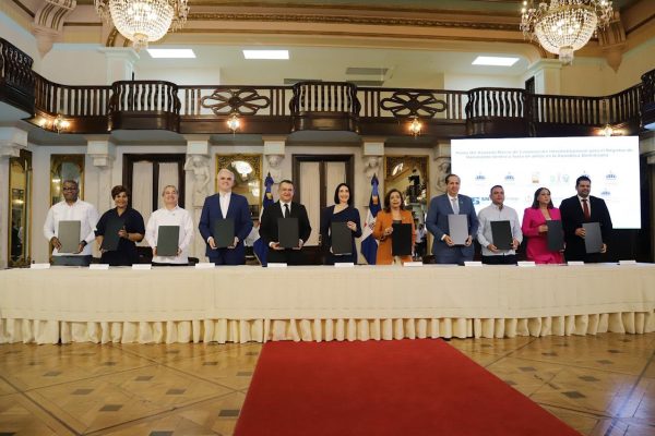 Instituciones renuevan alianza estratégica para garantizar registros de nacimiento dentro y fuera de plazo en favor de la niñez y la adolescencia