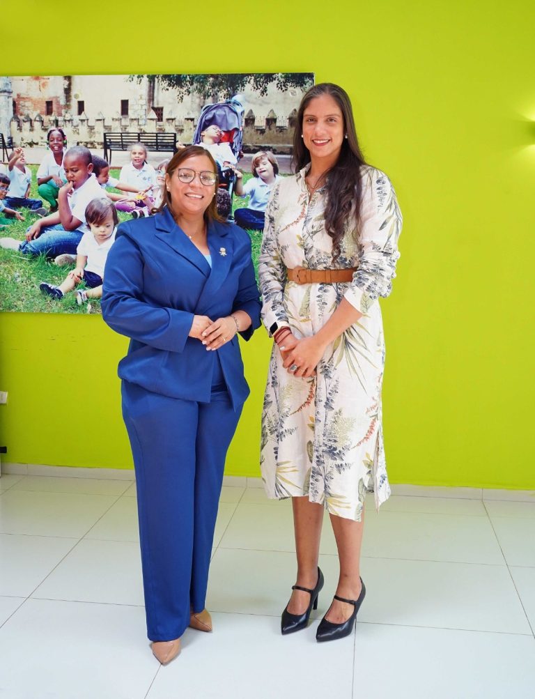 Diputada Mirna López y Dirección del CAID Santiago coordinan esfuerzos para impulsar la inclusión y fortalecer servicios terapéuticos en la región Norte