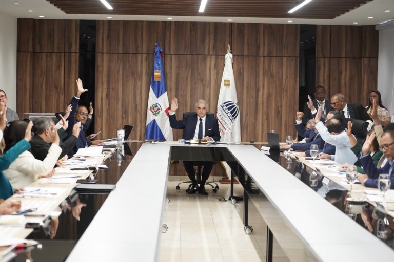 Consejo Nacional de Educación celebra tercera sesión ordinaria y aborda temas prioritarios del sistema educativo