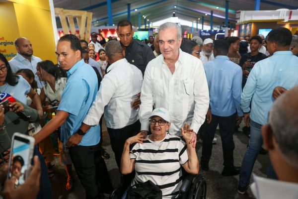 Abinader destaca éxito de Expo Cibao