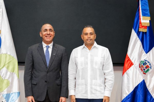 Asocivu y Aduanas conversan sobre aplicación del DR-CAFTA