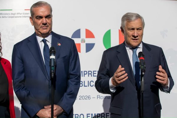 Abinader, viceprimer ministro y ministro de Asuntos Exteriores de Italia acuerdan fortalecer cooperación con RD