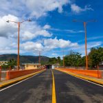 Padre Joaquín Pérez: Puente sobre el Río La Leonora se veía imposible
