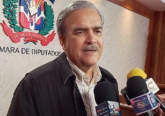 Wessin Chávez advierte sobre riesgo de éxodo masivo desde Haití y exige reforzar la frontera