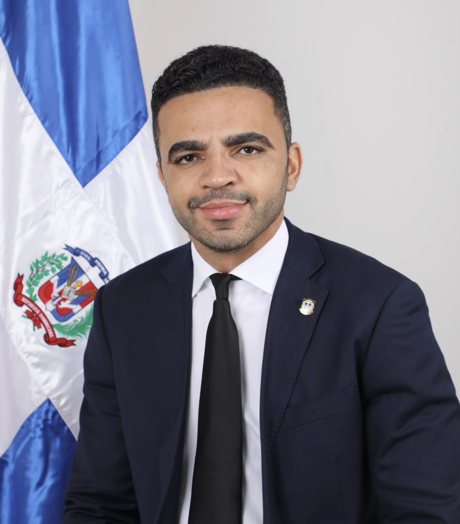 Diputado propone llevar el Metro o el Teleférico a Villa Altagracia